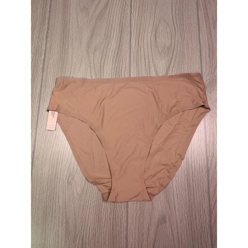 Victorias Secret Seamless Bikini‎ Panties Nude Large NEW